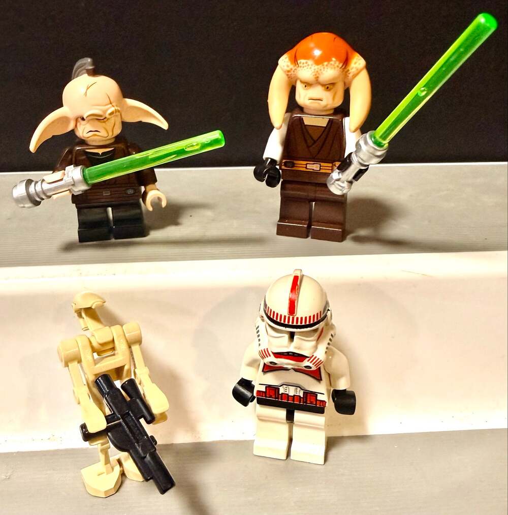 Lego Star Wars mini figures Even Piell Saesee Tiin, Battle Droid & Clone Tropper